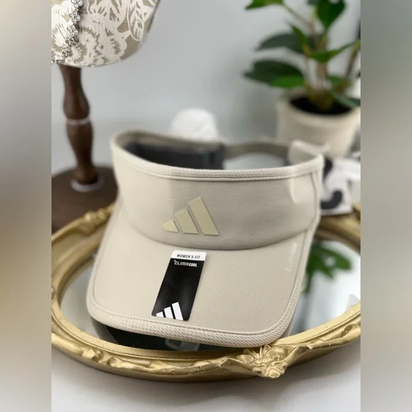 Adidas Women’s Beige Sports Visor – Adjustable Fit 🧢✨ - Picture 3 of 5
